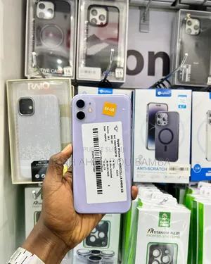 Nouveau Apple iPhone 11 64 GB Violet
