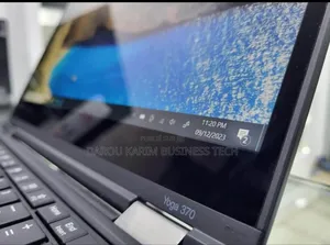 Nouveau Lenovo ThinkPad Yoga 370 8GB Intel Core i5 SSD 256GB