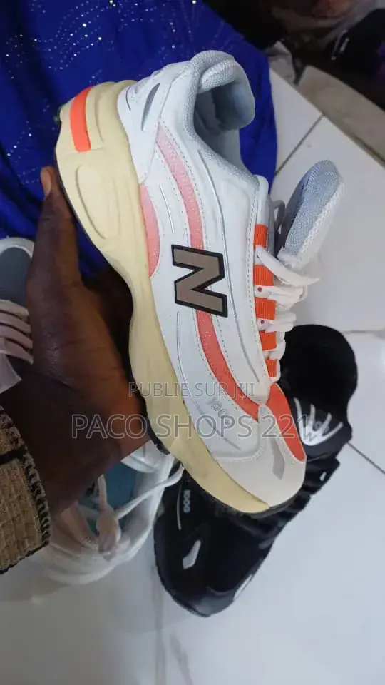 New Balance 1000