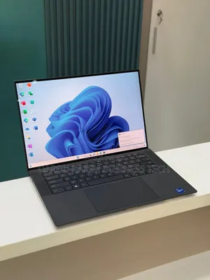 Nouveau Dell Precision 5560 32GB Intel Core i7 SSD 512GB