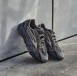 Adidas Yeezy Boost 700 V2
