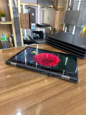 Nouveau Lenovo Thinkpad X1 Yoga 8GB Intel Core i5 SSD 256GB