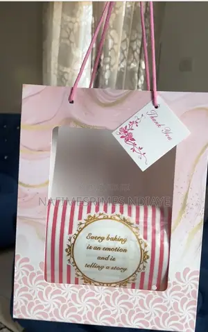 Sacs Cartonnés Et Sachets Beignets Pour Baptême