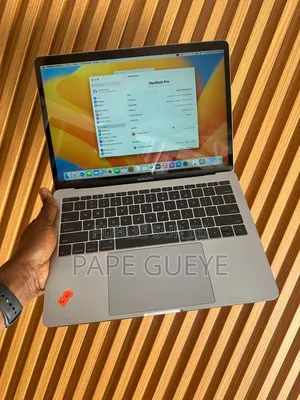 Ordinateur portable Apple MacBook 2018 8GB Intel Core i5 SSD 256GB