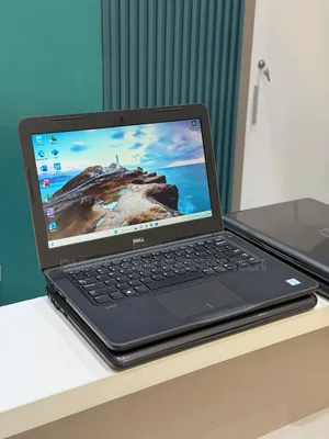 Nouveau Dell Latitude 13 3380 8GB Intel Core i3 HDD 500GB