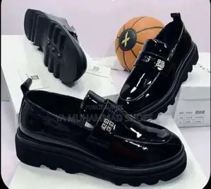 Givenchy en Cuir
