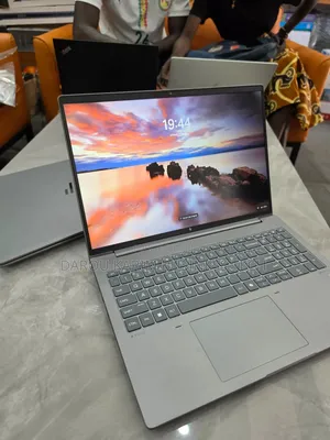 Nouveau Ordinateur portable HP Autre 32GB Intel Core Ultra 7 SSD 512GB