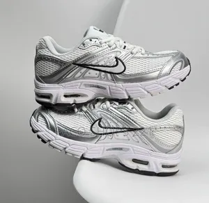 Nike Air Max Moto Blanc Noir (Femmes)