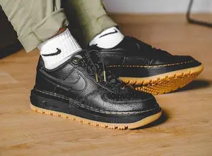 Nike Air Force 1 Luxe – Élégance Premium Confort Iconique