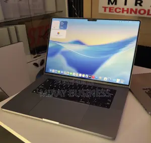 Ordinateur portable Apple MacBook Pro 2023 M2 16GB Apple M2 SSD 500GB