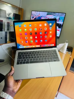 Nouveau Apple MacBook Pro 2017 8GB Intel Core i5 SSD 128GB