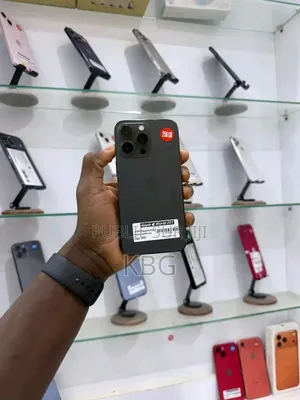 Nouveau Apple iPhone 13 Pro 256 GB Noir