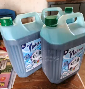 Vente De Savon Liquide, Détergent,Gel De Douche,Pommade Cheveux