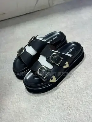 Shoes McQueen Sneaker Disponible