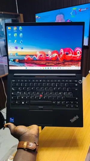 Nouveau Lenovo ThinkPad E14 Gen 4 16GB Intel Core i7 SSD 512GB