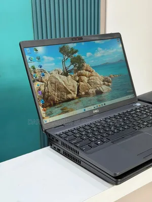 Nouveau Dell Precision 15 3541 16GB Intel Core i7 SSD 512GB