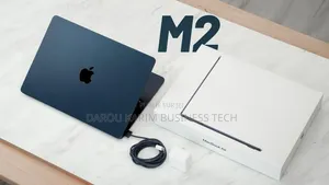 Nouveau Apple MacBook Air 2023 M2 16GB Apple M2 SSD 256GB