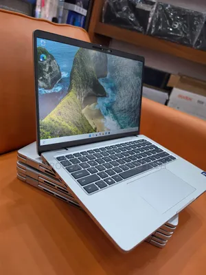 Nouveau Dell Pro 14 16GB Intel Core Ultra 5 SSD 512GB