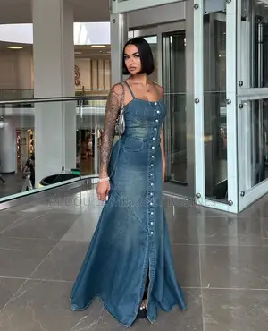 Robe Longue Jeans Très Classe Disponible