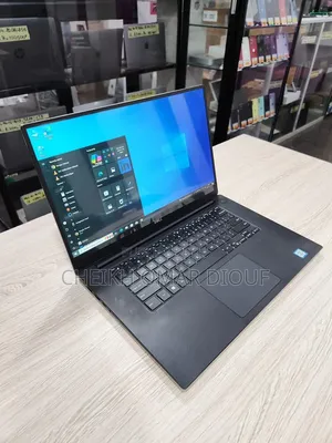 Ordinateur portable Dell Precision 5530 16GB Intel Core i7 SSD 256GB