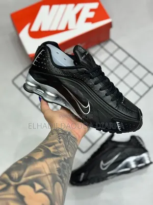Nike Shox R4