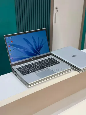 Nouveau HP EliteBook 845 G7 16GB AMD Ryzen 5 SSD 256GB