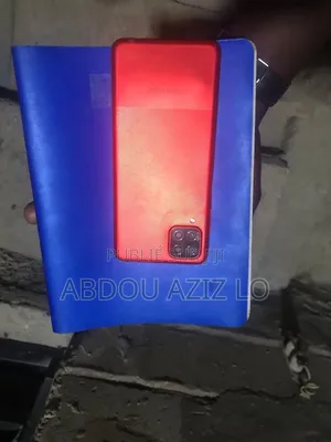 Nouveau Samsung Galaxy A12 128 GB Rouge