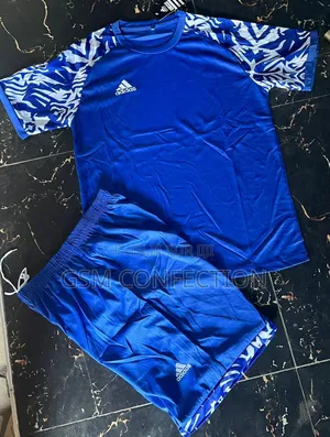 Des Maillots De Sport