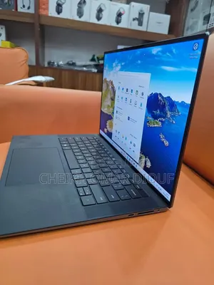 Nouveau Dell Precision 5570 32GB Intel Core i7 SSD 512GB