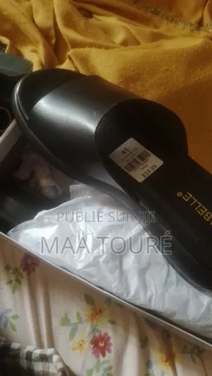 Chaussure À Vendre