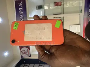 Apple iPhone XR 64 GB Or rose