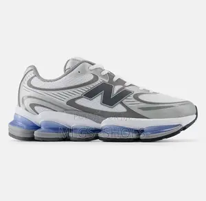 New Balance 2000