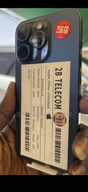 Nouveau Apple iPhone 15 Pro 256 GB Violet