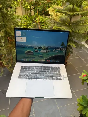 Ordinateur portable Apple MacBook Pro 16GB Intel Core i7 SSD 1T
