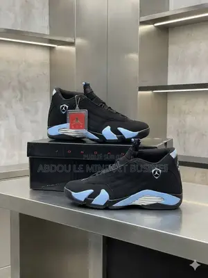 Air Jordan 14 Noir-Bleu Disponible