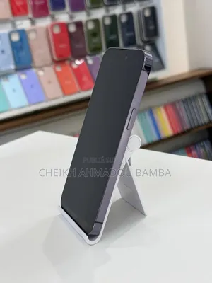 Nouveau Apple iPhone 14 Pro Max 128 GB Violet