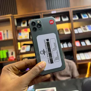 Nouveau Apple iPhone 11 Pro 64 GB Vert