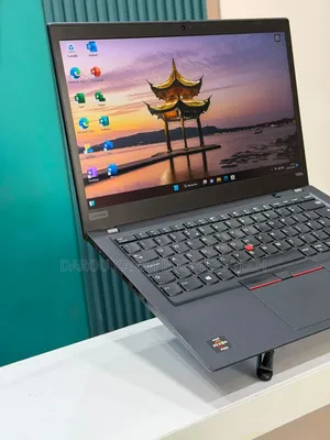 Nouveau Lenovo ThinkPad t495s 16GB AMD Ryzen 7 SSD 512GB