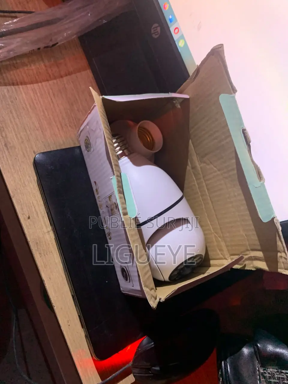 Caméra Wi-Fi 360° De Surveillance Avec Vision Nocturne