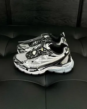 Shoes Basket Off-White Disponible