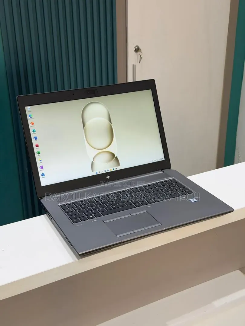 Nouveau Ordinateur portable HP ZBook 17 G5 16GB Intel Core i7 SSD 512GB