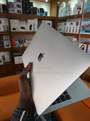 Nouveau Apple MacBook Air 2020 M1 8GB Apple M1 SSD 256GB