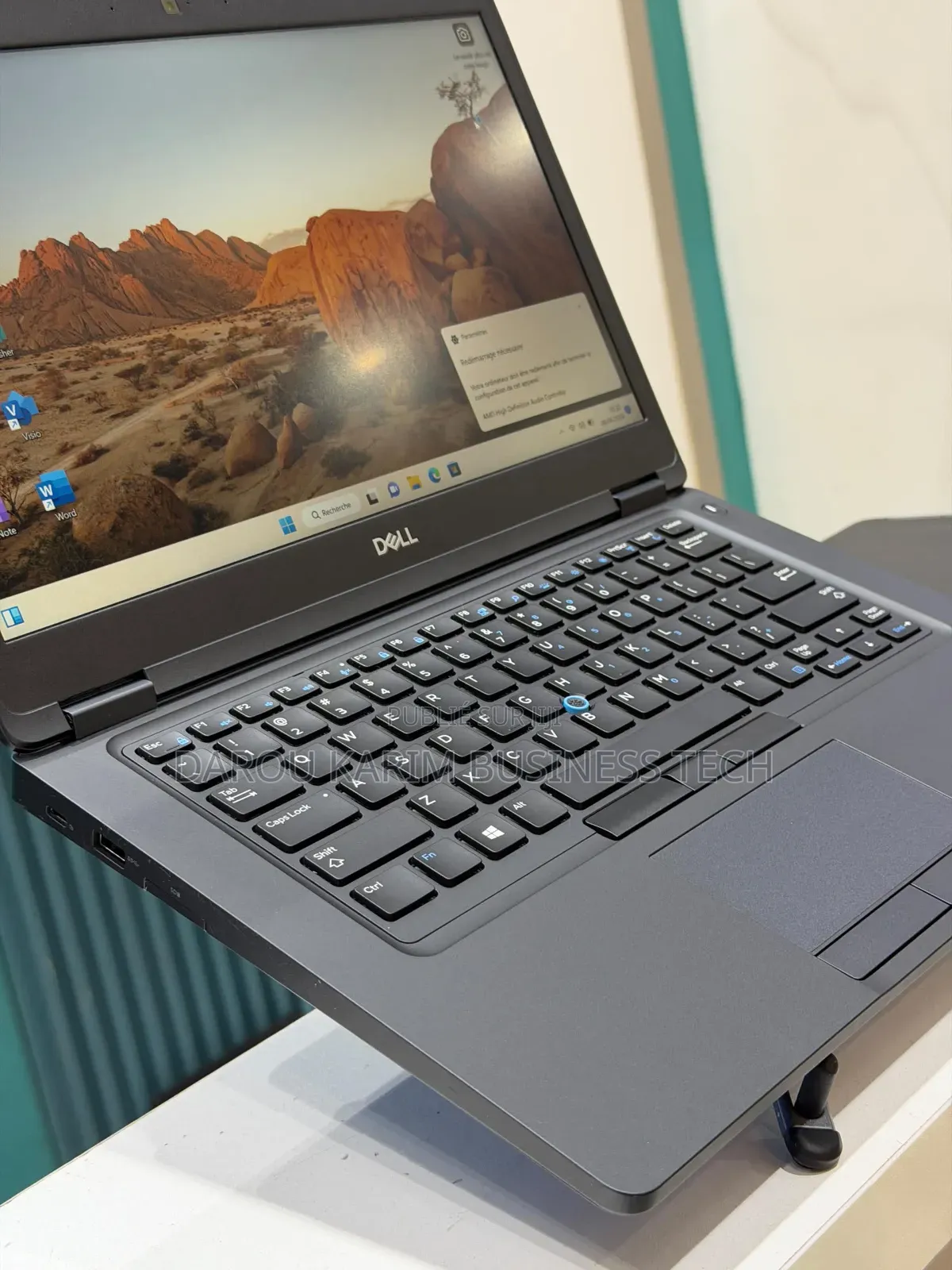 Nouveau Dell Latitude 5491 8GB AMD Ryzen 5 SSD 256GB