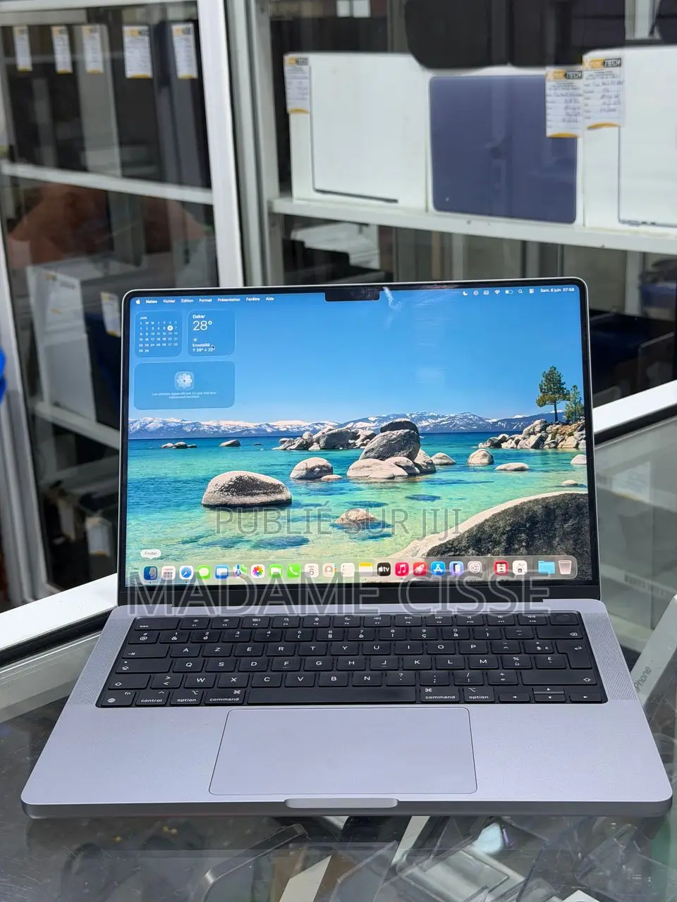Nouveau Apple MacBook Pro 2023 M2 Pro 16GB Apple M2 SSD 512GB