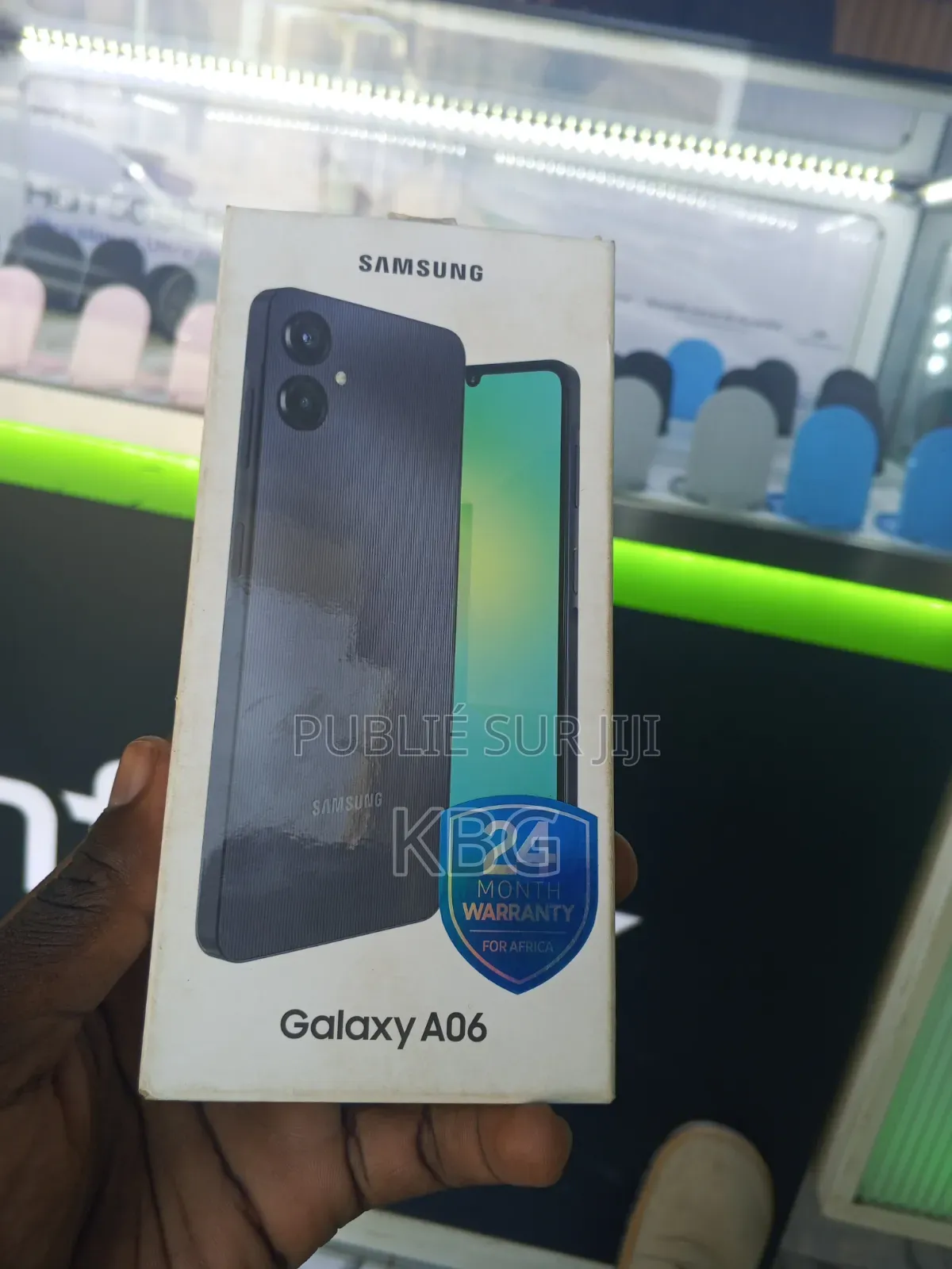 Nouveau Samsung Galaxy A06 64 GB Noir