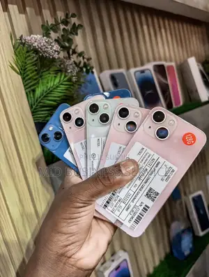 Nouveau Apple iPhone 13 128 GB Rose