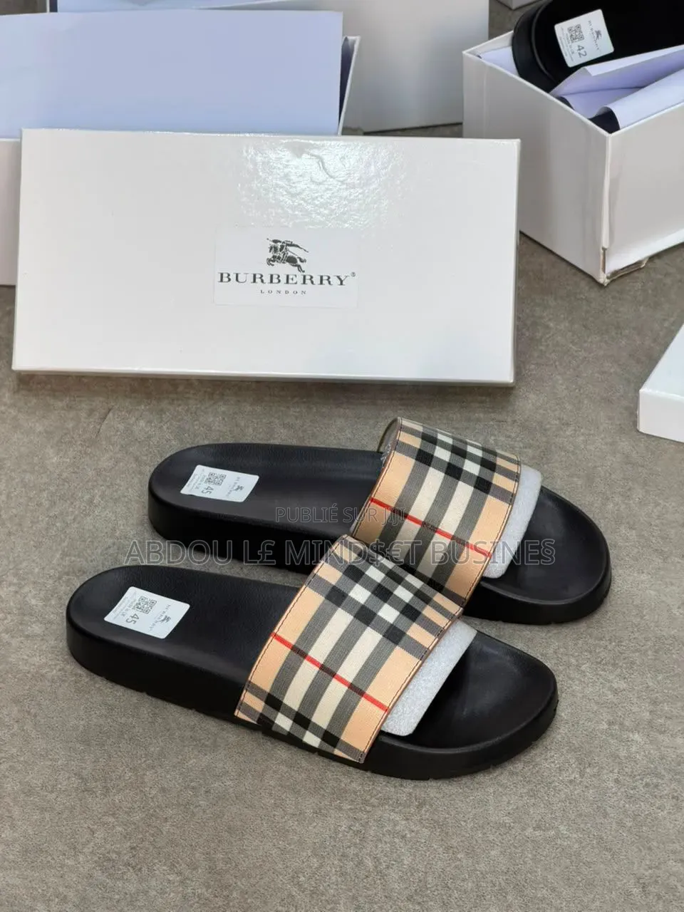 Sandal Burberry Disponible