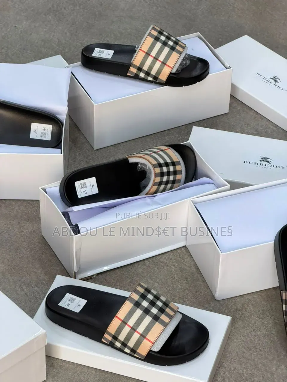 Sandal Burberry Disponible