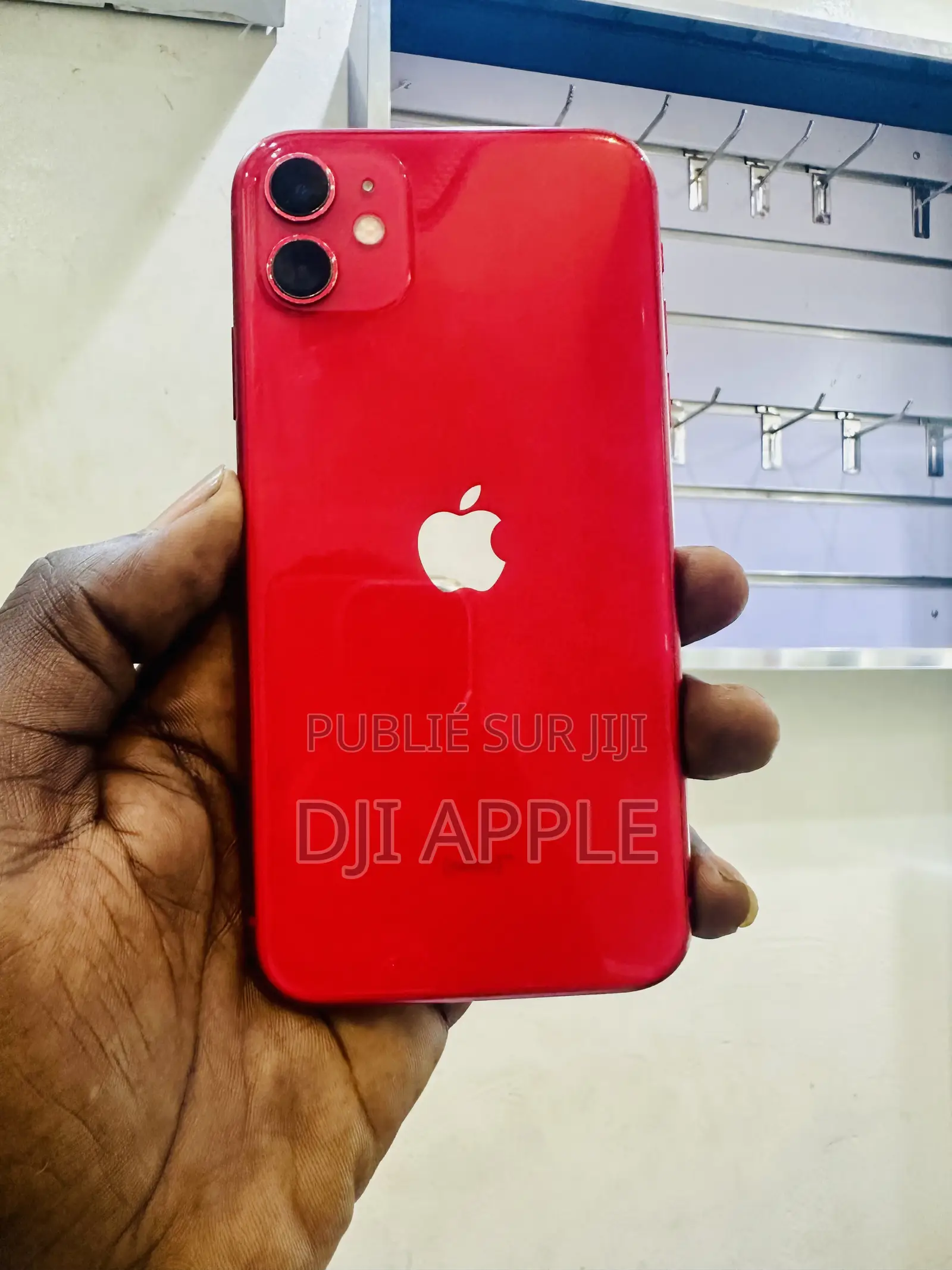 Apple iPhone 11 64 GB Rouge