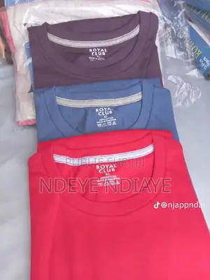 T-Shirt 100% Coton Paquet De 3 Disponible a 3500 Le Paquet en Gros Et